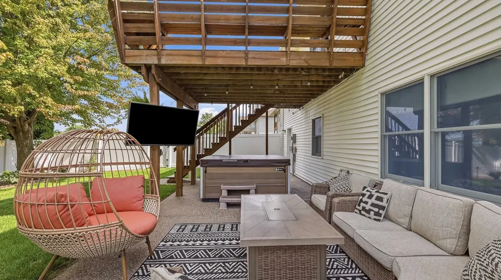 2357 Antler Ridge Dubuque IA 52002