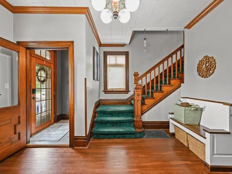1840 Asbury Dubuque IA 52001