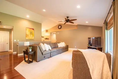 2289 Wedgewood Dubuque IA 52002