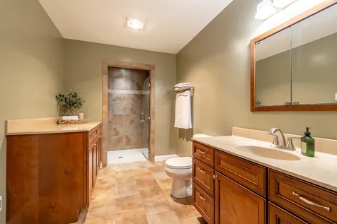 2289 Wedgewood Dubuque IA 52002
