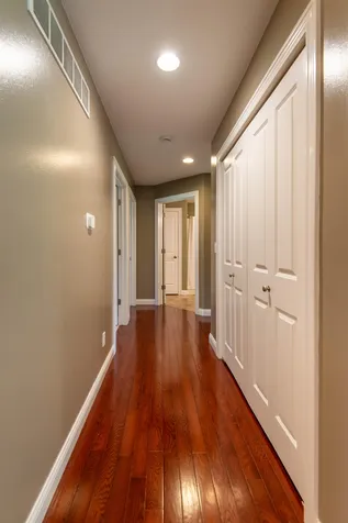 2289 Wedgewood Dubuque IA 52002