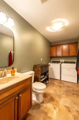 2289 Wedgewood Dubuque IA 52002