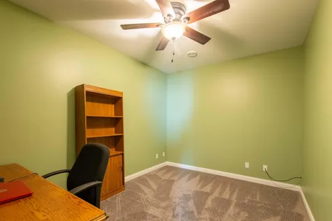 2289 Wedgewood Dubuque IA 52002