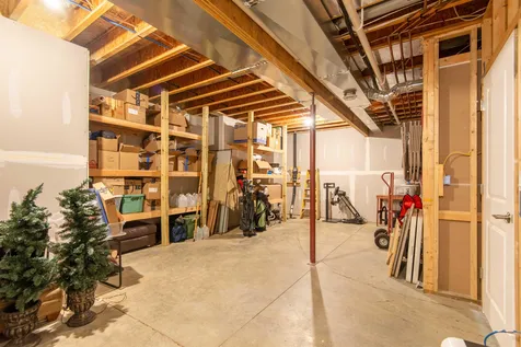 2289 Wedgewood Dubuque IA 52002