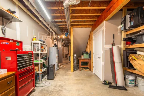 2289 Wedgewood Dubuque IA 52002