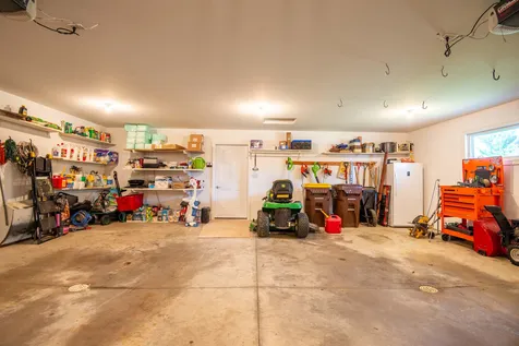 2289 Wedgewood Dubuque IA 52002