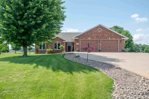 2289 Wedgewood Dubuque IA 52002