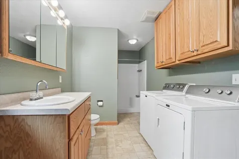 2388 260th Delhi IA 52223