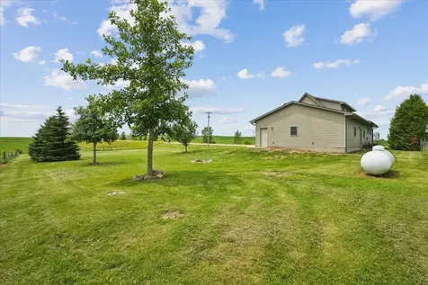 2388 260th Delhi IA 52223