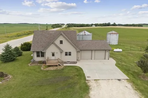 2388 260th Delhi IA 52223