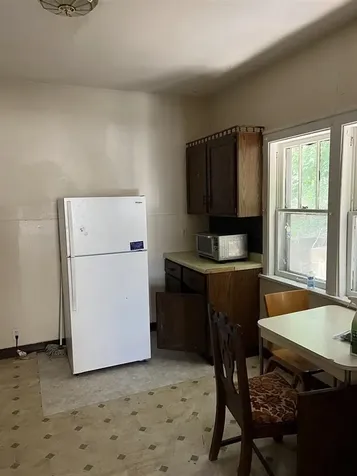 2555 Central Dubuque IA 52001