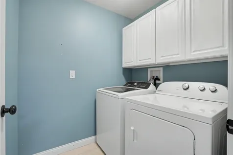 1543 Pebble Creek Dubuque IA 52002
