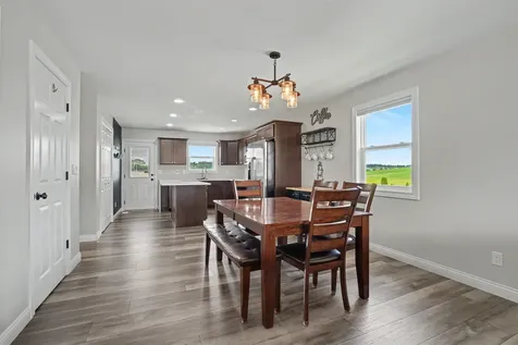 1543 Pebble Creek Dubuque IA 52002