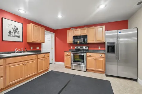 742 Clarke Dubuque IA 52001