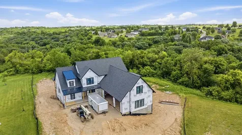 14400 Mill Ridge Dubuque IA 52002