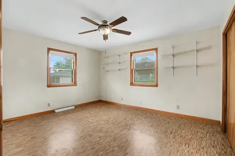 611 SW 4th Cascade IA 52033