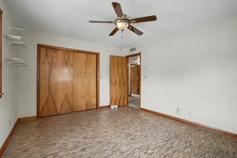 611 SW 4th Cascade IA 52033
