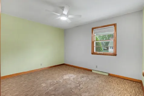 611 SW 4th Cascade IA 52033