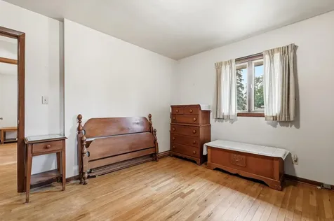 3070 Saint Anne Dubuque IA 52001