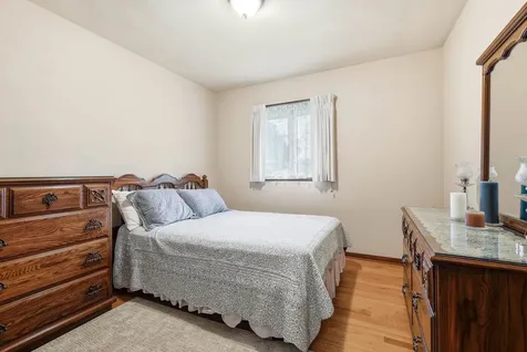 3070 Saint Anne Dubuque IA 52001