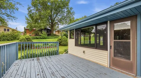 3448 Glencove Dubuque IA 52002