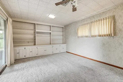3448 Glencove Dubuque IA 52002