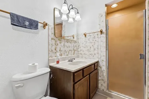 3448 Glencove Dubuque IA 52002