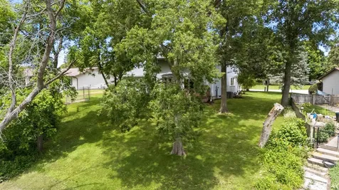 800 Tanglewood Manchester IA 52057