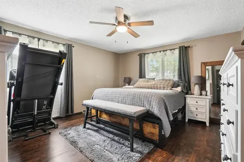 1316 8th Avenue SE Dyersville IA 52040