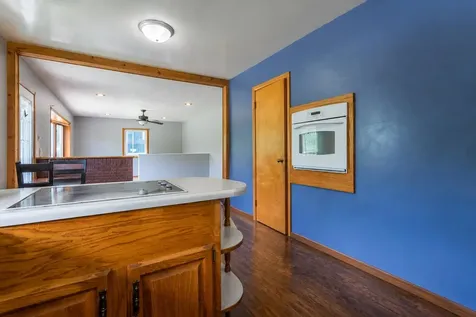 1615 W 32nd Dubuque IA 52001