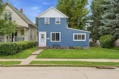 1435 Mount Pleasant Dubuque IA 52001