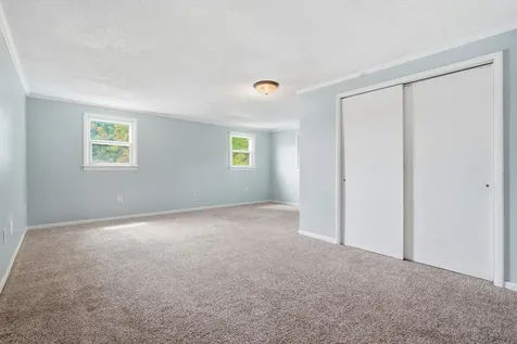 1435 Mount Pleasant Dubuque IA 52001