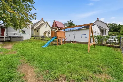 1435 Mount Pleasant Dubuque IA 52001