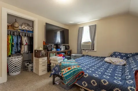 2740 Elm Dubuque IA 52001