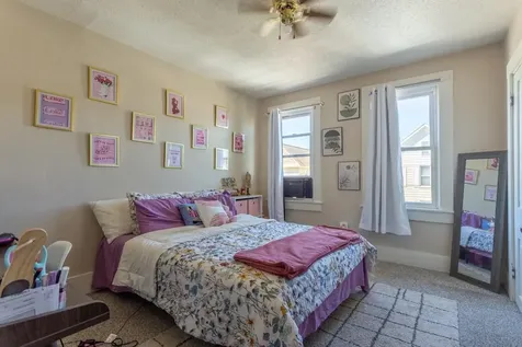 2740 Elm Dubuque IA 52001