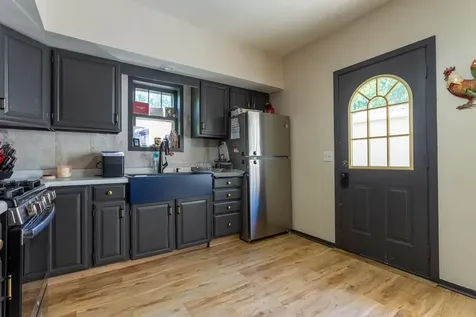 2740 Elm Dubuque IA 52001