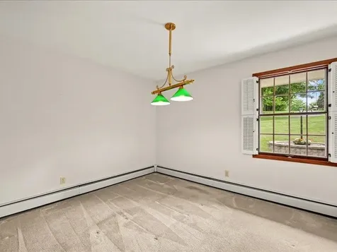 12275 Kingston Dubuque IA 52001