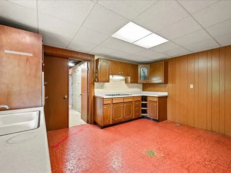 12275 Kingston Dubuque IA 52001