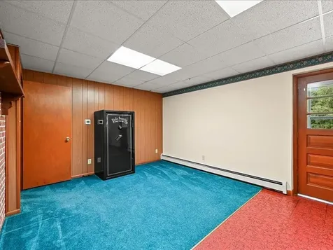12275 Kingston Dubuque IA 52001