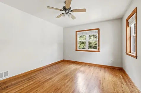 2030 Rockdale Dubuque IA 52003
