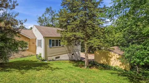 2030 Rockdale Dubuque IA 52003