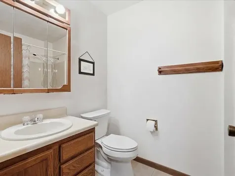 1203 SE 8th Dyersville IA 52040