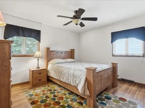 1203 SE 8th Dyersville IA 52040