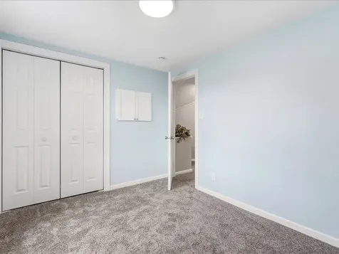 645 Angella Dubuque IA 52001