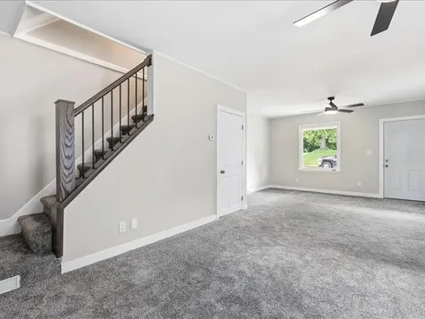 645 Angella Dubuque IA 52001