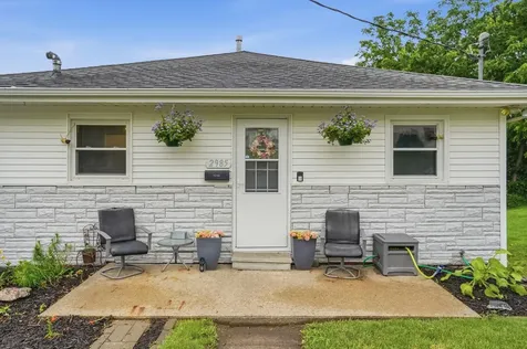2985 Brunswick Dubuque IA 52001