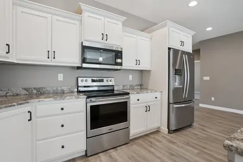 304 S Chestnut Edgewood IA 52042