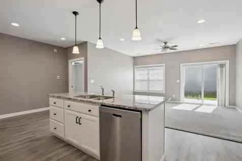 304 S Chestnut Edgewood IA 52042