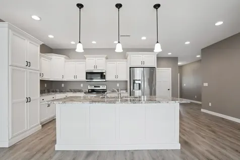 304 S Chestnut Edgewood IA 52042
