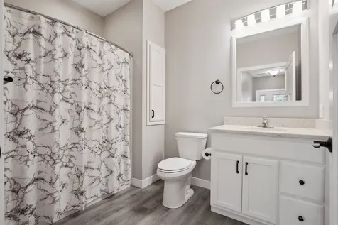 304 S Chestnut Edgewood IA 52042